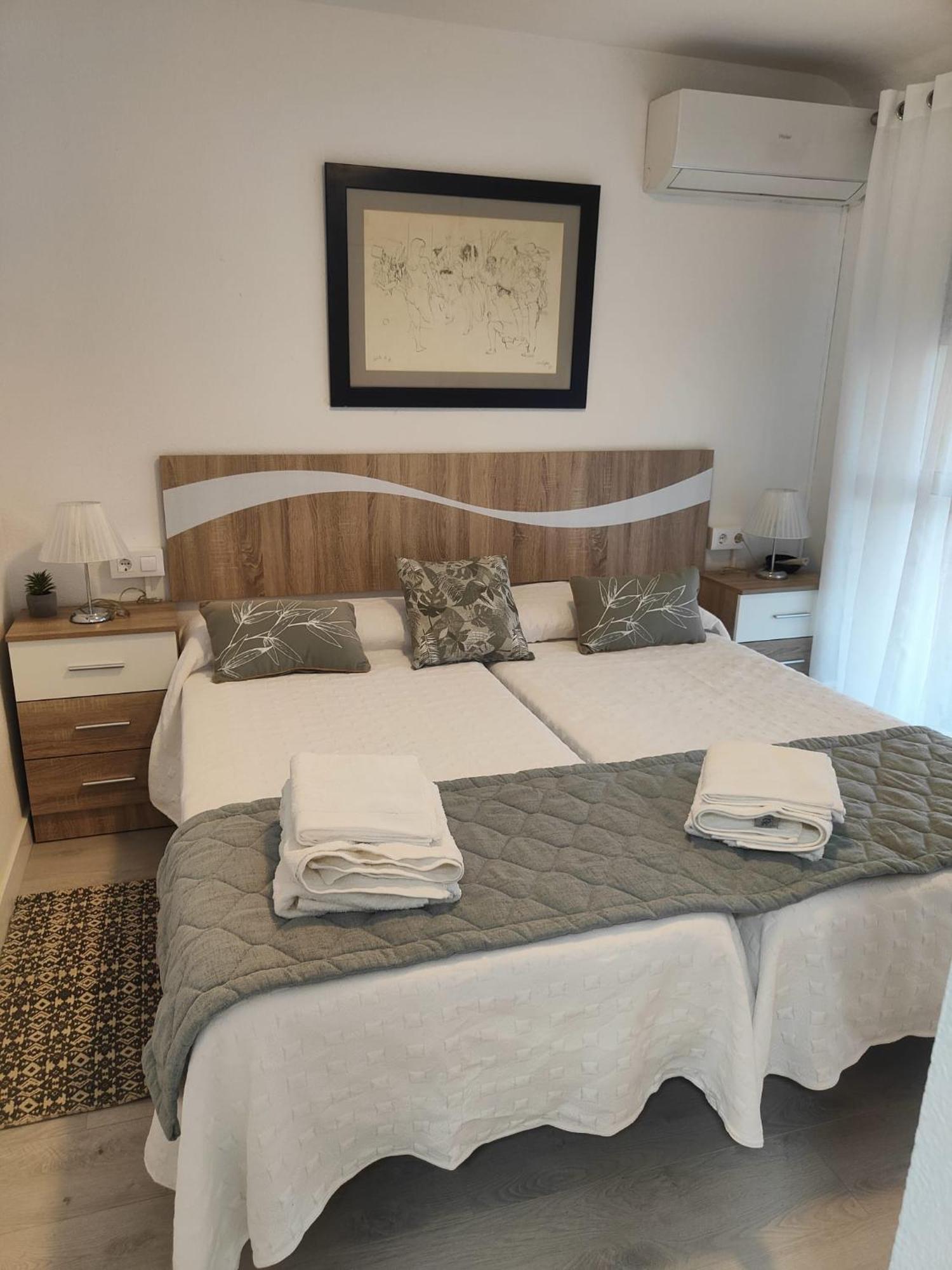 Agradable Duplex Terraza Virgen Del Rocio Apartment Seville Ngoại thất bức ảnh
